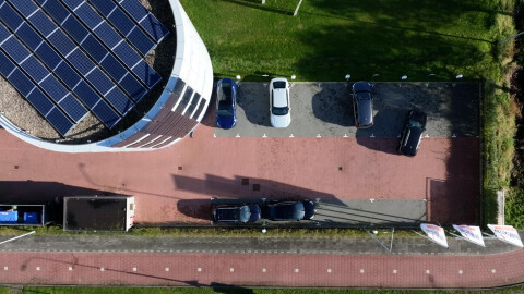 Intechnium parkeren van boven drone